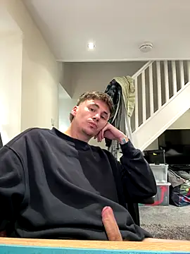 Snapshot of Hansonbloux chatting on 09-15-25, 11:10 Hansonbloux online show from 09-15-25, 11:10