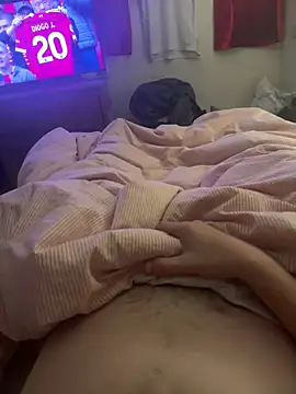 Snapshot of Hansonbloux chatting on 09-23-25, 12:46 Hansonbloux online show from 09-23-25, 12:46