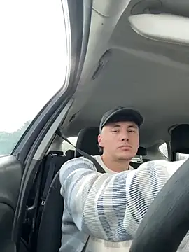 Snapshot of Hansonbloux chatting on 10-04-25, 11:19 Hansonbloux online show from 10-04-25, 11:19