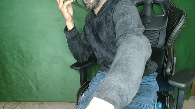 JUSTFORRICH online show from 04-08-26, 05:57