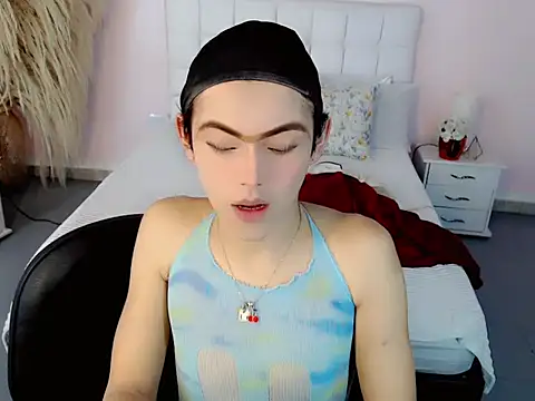 nathalialoes1 online show from 10-16-25, 07:15