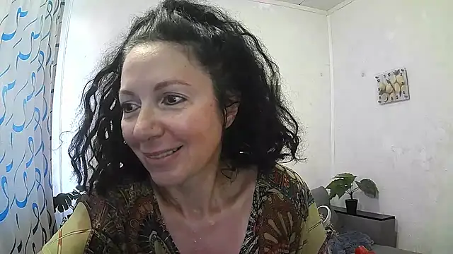 Snapshot of ValleriWind chatting on 07-04-26, 01:56 ValleriWind online show from 07-04-26, 01:56