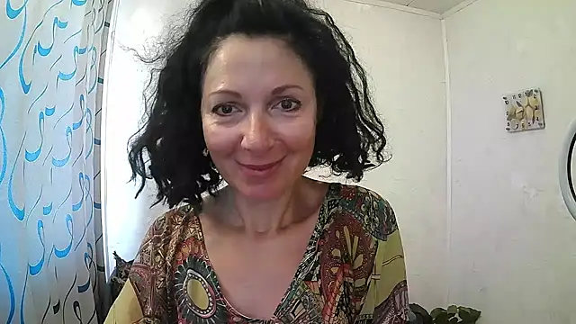 Snapshot of ValleriWind chatting on 07-20-26, 03:43 ValleriWind online show from 07-20-26, 03:43