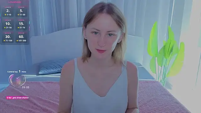 LuluChiiii online show from 09-24-25, 09:45