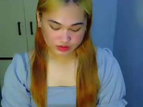 Snapshot of Annierose_ts chatting on 02-05-26, 12:48 Annierose ts online show from 02-05-26, 12:48