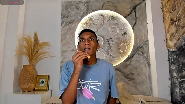 JulienSaint online show from 04-14-26, 11:38