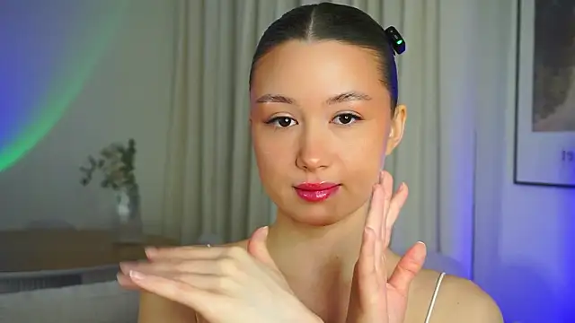 Snapshot of vvillywonka chatting on 02-11-26, 01:54 vvillywonka online show from 02-11-26, 01:54