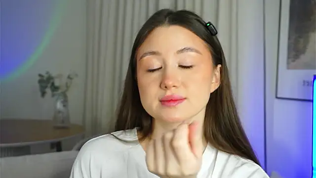 Snapshot of vvillywonka chatting on 02-22-26, 01:40 vvillywonka online show from 02-22-26, 01:40