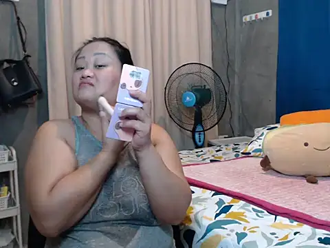 Snapshot of jengrey chatting on 10-23-25, 01:16 jengrey online show from 10-23-25, 01:16