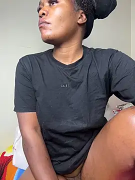 Kikie23 online show from 05-19-26, 02:40
