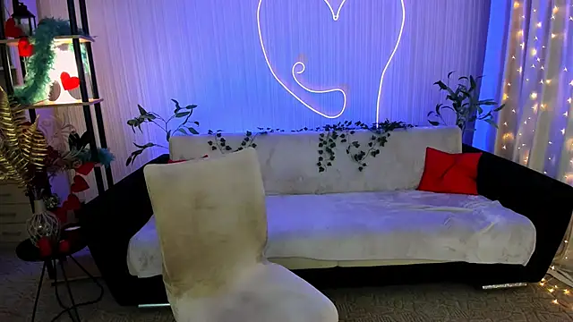 AlluringLookk online show from 06-06-26, 04:33