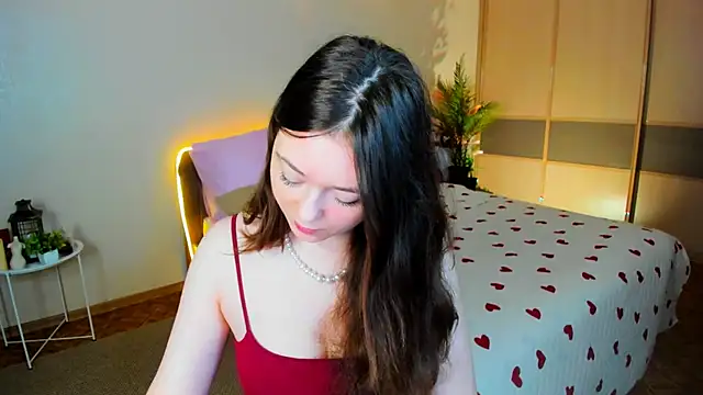 AlluringLookk online show from 06-13-26, 08:12