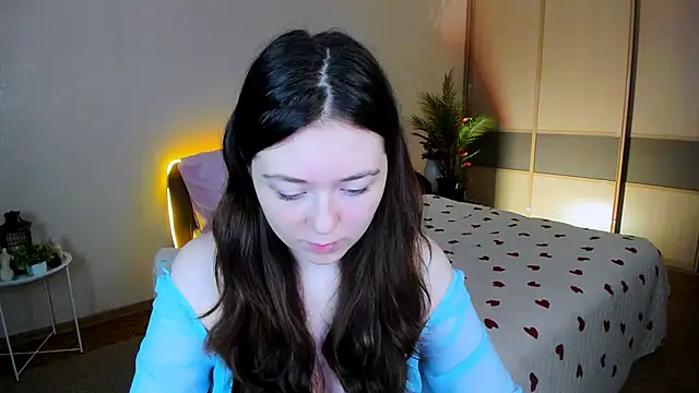 AlluringLookk online show from 06-14-26, 04:36