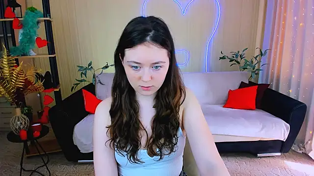 AlluringLookk online show from 06-30-26, 12:28