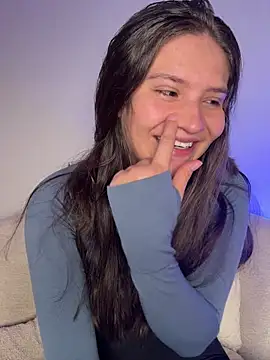 Emilyybennet  online show from 06-30-26, 12:33