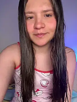 Emilyybennet  online show from 07-20-26, 04:16
