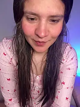 Emilyybennet  online show from 07-29-26, 02:32