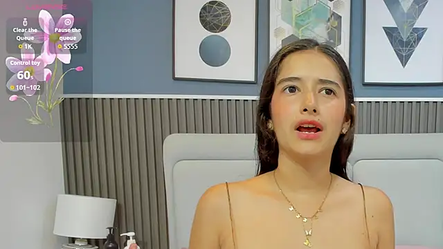 Ivy petit online show from 12-19-25, 07:21