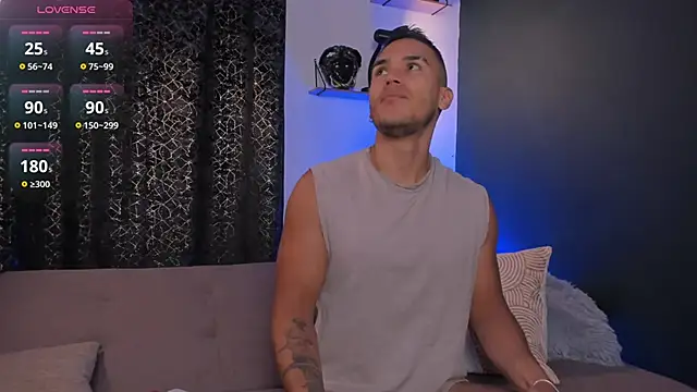 MarkSantozz online show from 10-24-25, 06:48