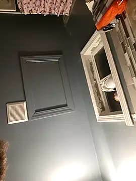 chocolate bella online show from 12-21-25, 07:15