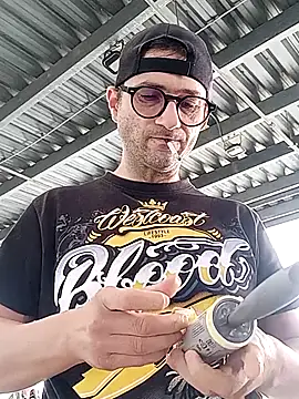 Snapshot of vasgabri chatting on 09-27-25, 11:15 vasgabri online show from 09-27-25, 11:15