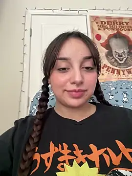 CharmingMaddie online show from 02-11-26, 05:29