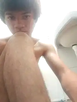 Snapshot of Richardwhite69 chatting on 10-01-25, 07:42 Richardwhite69 online show from 10-01-25, 07:42