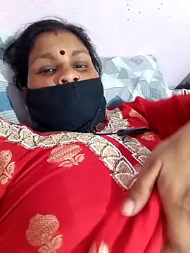 Love-pari077 online show from 04-05-26, 08:22