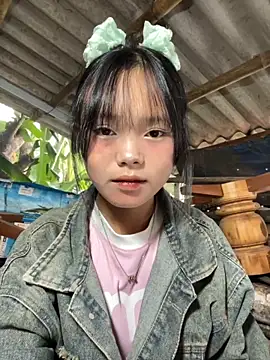 AdamLazis online show from 10-25-25, 01:24