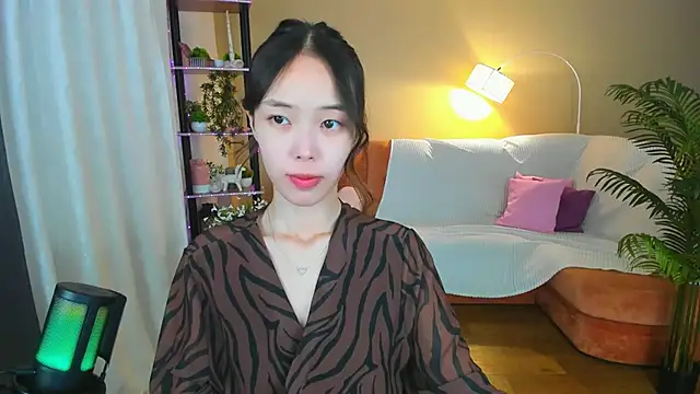 Snapshot of SoulHarmoonyy chatting on 09-18-25, 01:02 SoulHarmoonyy online show from 09-18-25, 01:02