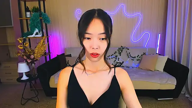 Snapshot of SoulHarmoonyy chatting on 09-21-25, 08:16 SoulHarmoonyy online show from 09-21-25, 08:16