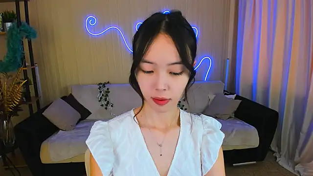 Snapshot of SoulHarmoonyy chatting on 10-11-25, 10:14 SoulHarmoonyy online show from 10-11-25, 10:14