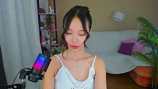 Snapshot of SoulHarmoonyy chatting on 10-13-25, 01:33 SoulHarmoonyy online show from 10-13-25, 01:33