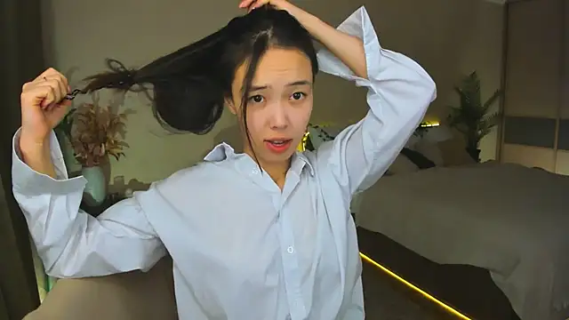 Snapshot of SoulHarmoonyy chatting on 10-23-25, 01:32 SoulHarmoonyy online show from 10-23-25, 01:32