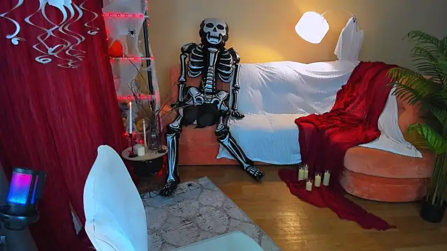 Snapshot of SoulHarmoonyy chatting on 10-31-25, 05:14 SoulHarmoonyy online show from 10-31-25, 05:14