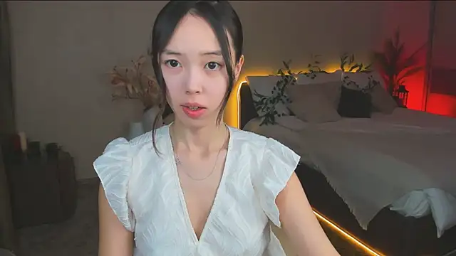 Snapshot of SoulHarmoonyy chatting on 11-21-25, 01:10 SoulHarmoonyy online show from 11-21-25, 01:10