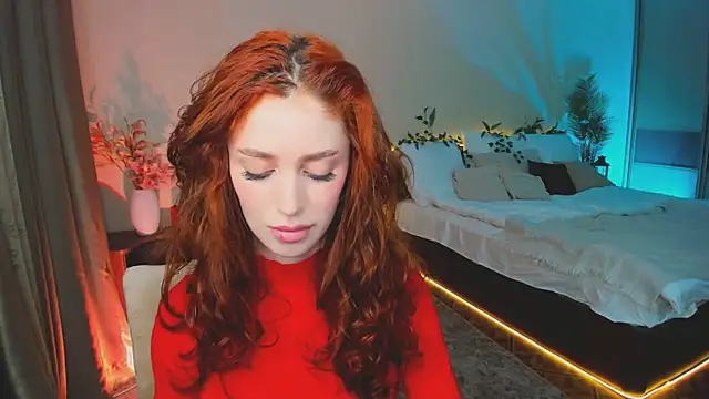 ChristinaConteeree online show from 11-10-25, 01:43