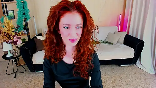 ChristinaConteeree online show from 12-01-25, 07:30