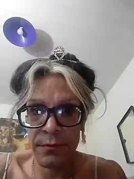 Snapshot of miawmiaw0706 chatting on 09-27-25, 05:29 miawmiaw0706 online show from 09-27-25, 05:29