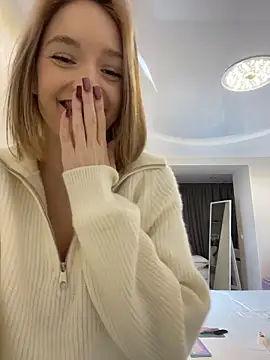 IsabelleDurand online show from 12-17-25, 03:18