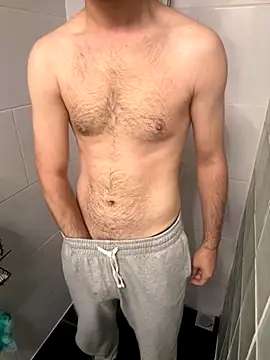 Frankieyyy1 online show from 11-20-25, 03:28