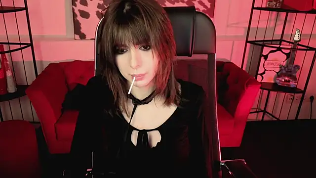 CrystallBloom online show from 04-21-26, 01:42