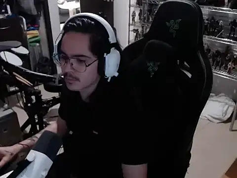 Snapshot of dorrey21 chatting on 01-08-26, 03:53 dorrey21 online show from 01-08-26, 03:53