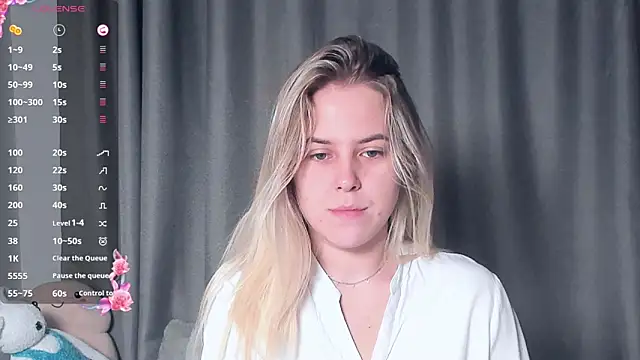 Snapshot of AngelAnty chatting on 10-24-25, 03:08 AngelAnty online show from 10-24-25, 03:08