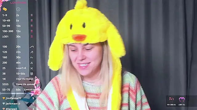 Snapshot of AngelAnty chatting on 10-31-25, 03:24 AngelAnty online show from 10-31-25, 03:24