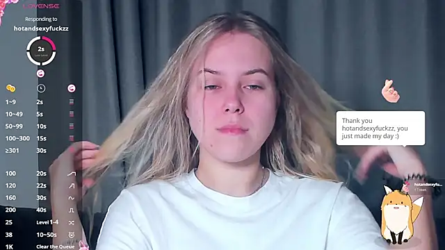 Snapshot of AngelAnty chatting on 11-15-25, 01:07 AngelAnty online show from 11-15-25, 01:07