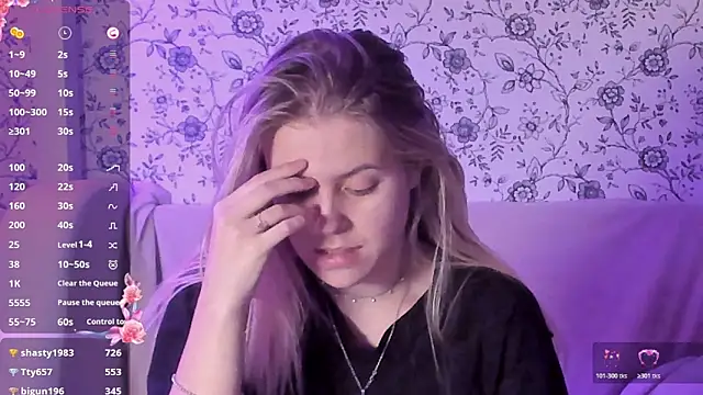 AngelAnty online show from 12-21-25, 02:46