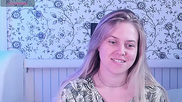 Snapshot of AngelAnty chatting on 06-27-26, 12:10 AngelAnty online show from 06-27-26, 12:10