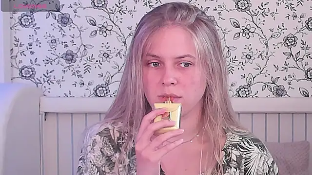 Snapshot of AngelAnty chatting on 06-29-26, 05:02 AngelAnty online show from 06-29-26, 05:02