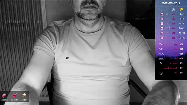 Snapshot of german9inch chatting on 12-27-24, 11:10 german9inch online show from 12-27-24, 11:10